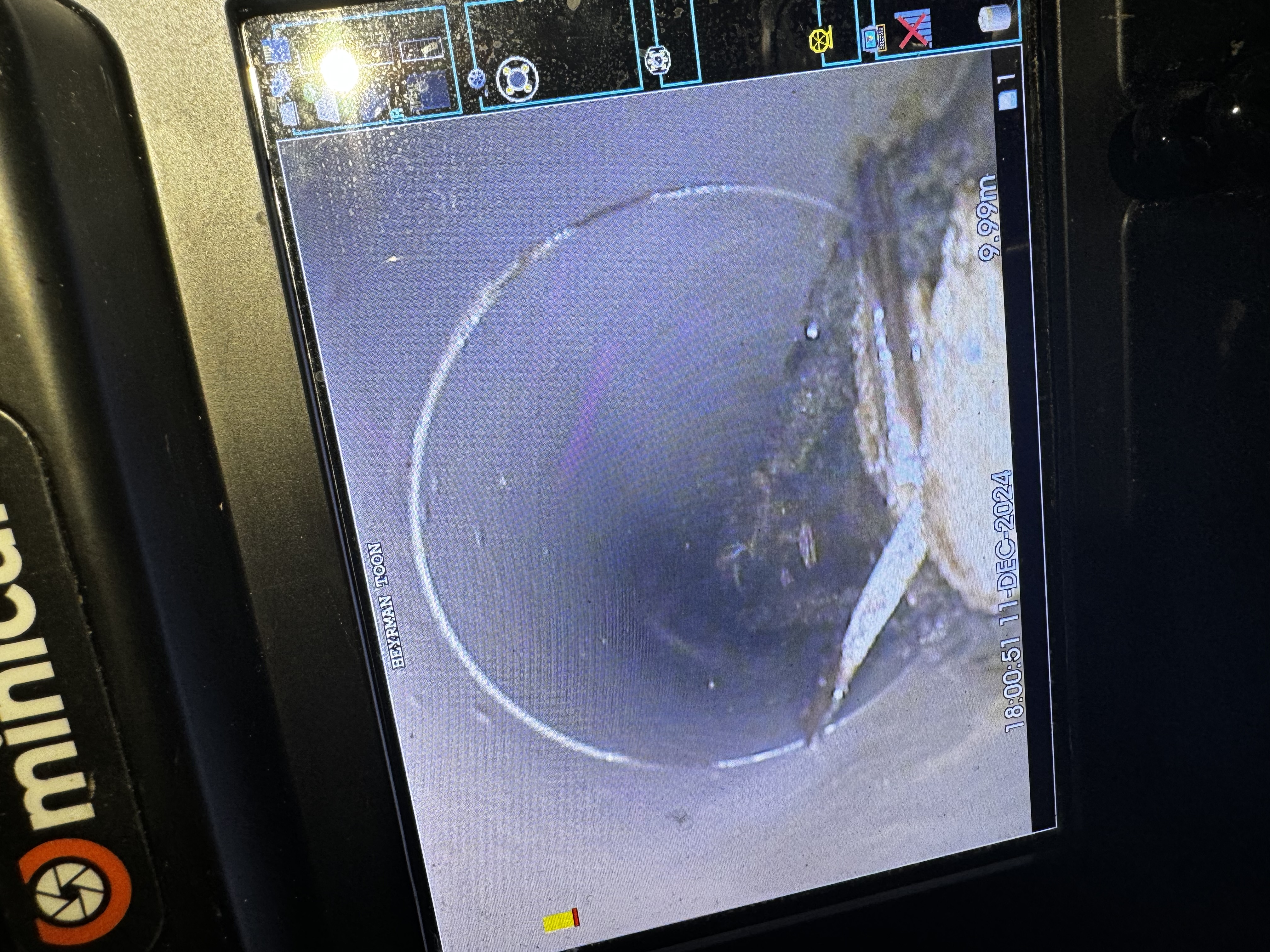 Rioolcamera in actie